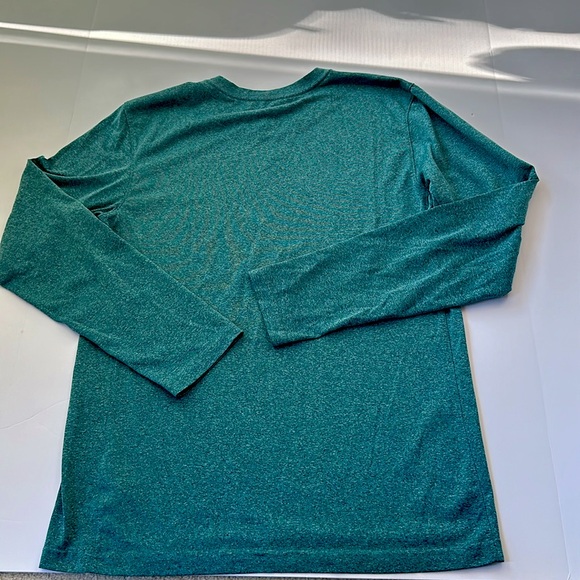 Nike Men’s Dri-Fit Green Long Sleeves Shirt - Picture 2 of 6